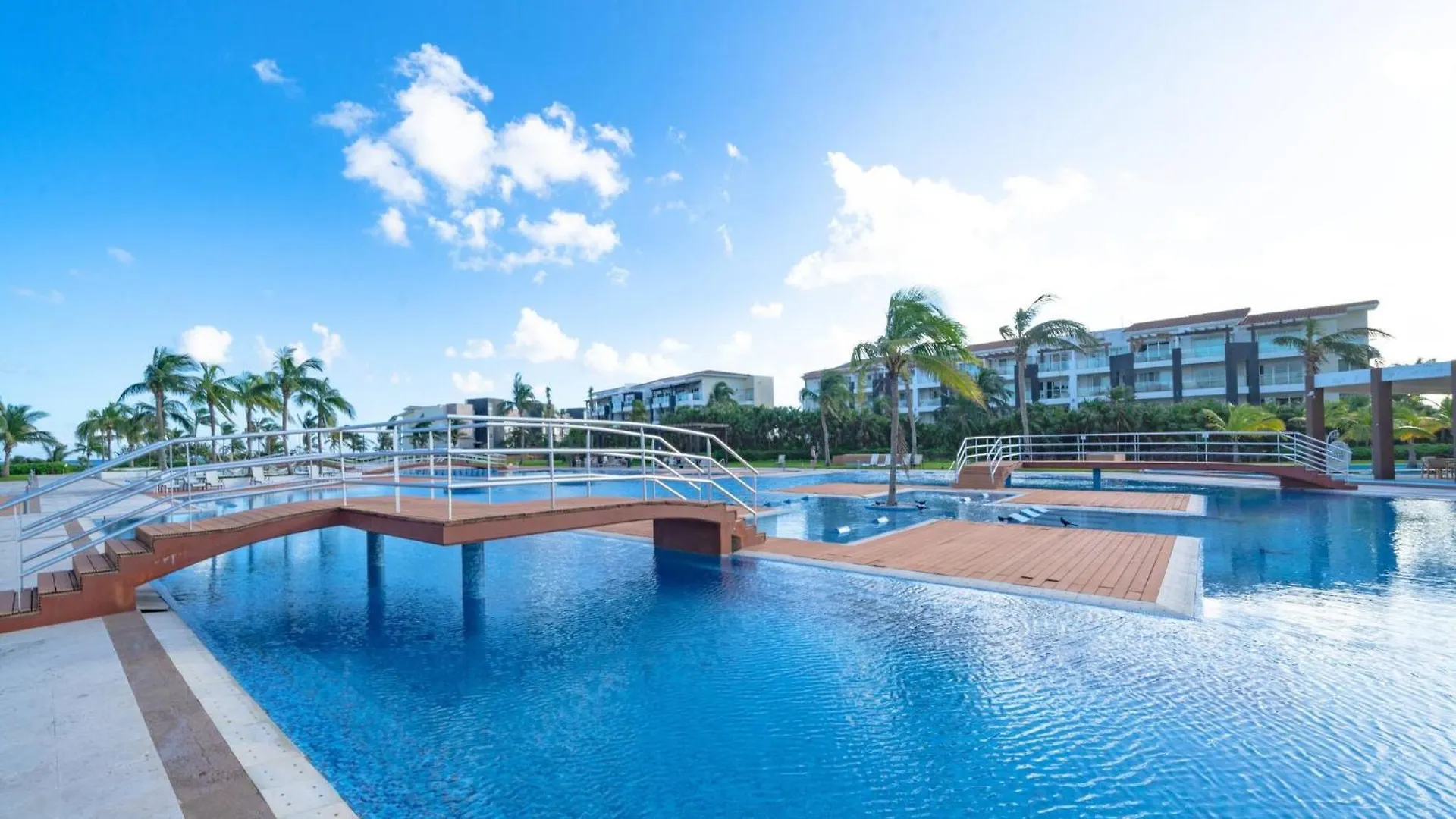 Luxury Ph With 2 Bedroom Private Beach At Mareazul - Vista Playa Playa del Carmen Feriehus